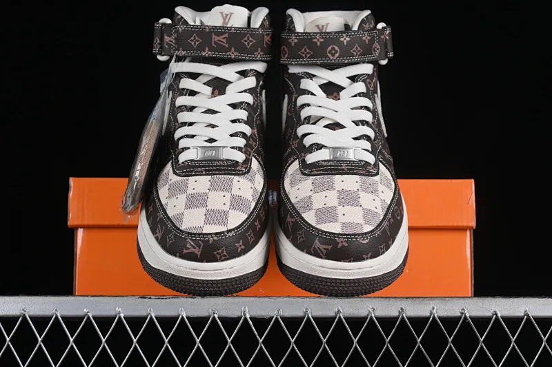 All categories Nk Air Force 1 Air Force series Nk Air Force 1 Mid Air Force mid-top Nk Air Force 1'07 Mid LV joint-classic brown print Air Force 1 mid-top casual sneakers DV0688-200